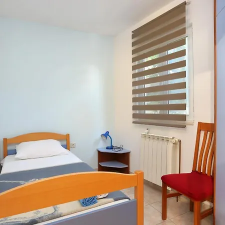 And With Parking Space Marina, Trogir - 5953 Guest house Marina