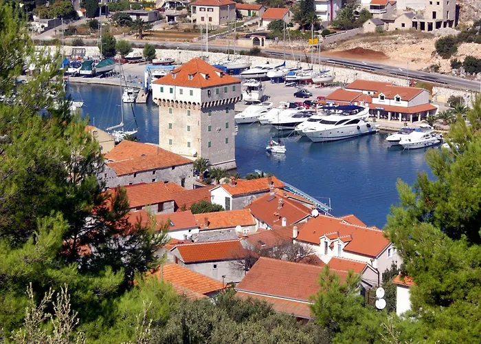 And With Parking Space Marina, Trogir - 5953 Marina